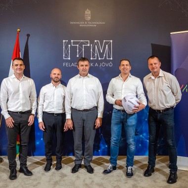 Támogatási rendszert hoz létre a HUMDA tehetséges autó- és motorversenyzők számára